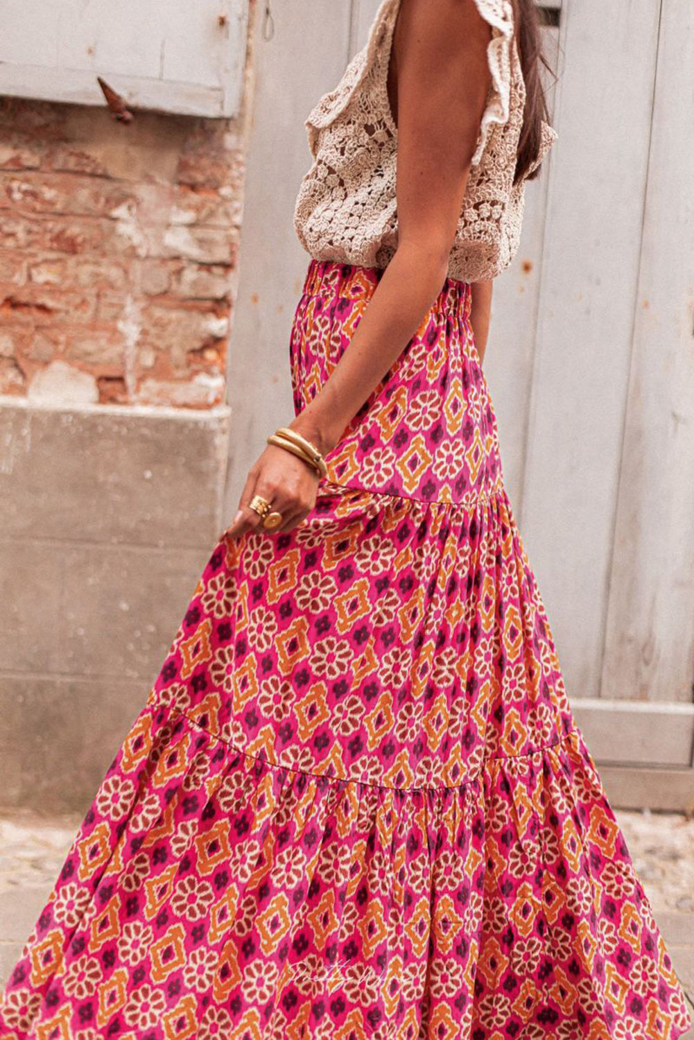 Romantic vintage floral print tiered maxi skirt in a classic rose colour for a timeless look.